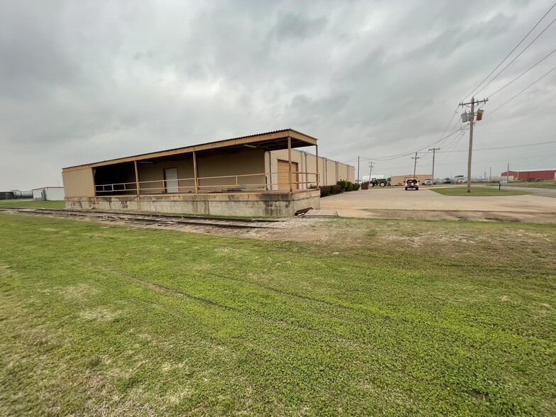 711 Recycle Drive, Altus, OK for sale - Building Photo - Image 3 of 29