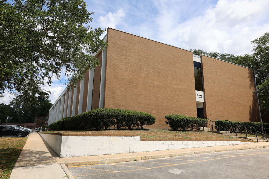 2055 Reyko Rd, Jacksonville, FL for lease - Building Photo - Image 2 of 8