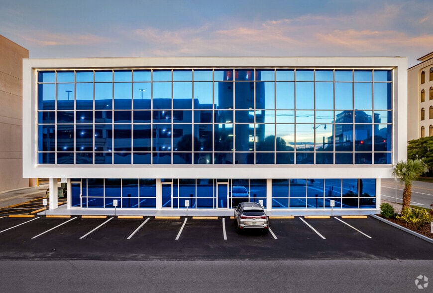 2080 Ringling Blvd, Sarasota, FL for sale - Building Photo - Image 2 of 11