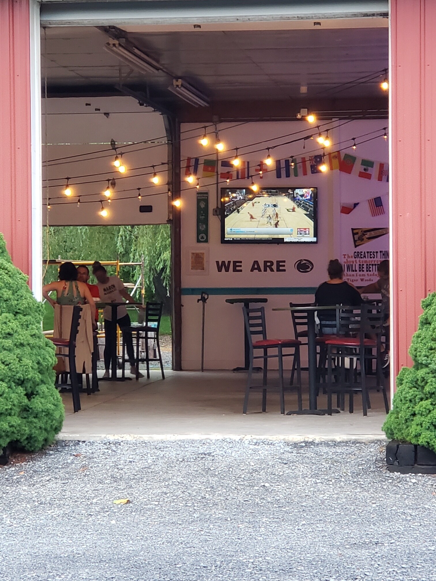 45 Old Route 22, Kutztown, PA 19530 Spectators Bar and Grille