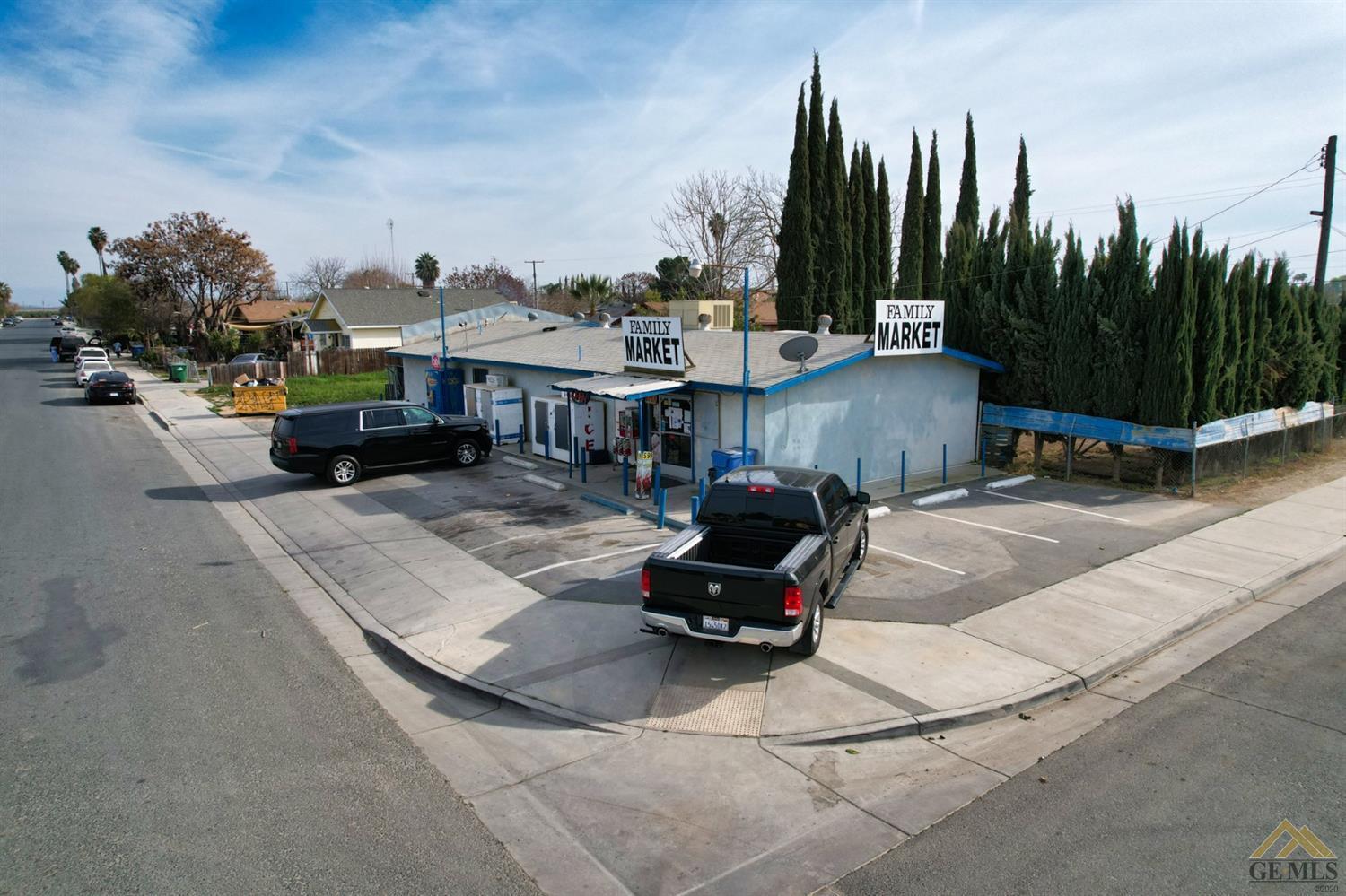 20819 Francis, Richgrove, CA 93261 Retail for Sale