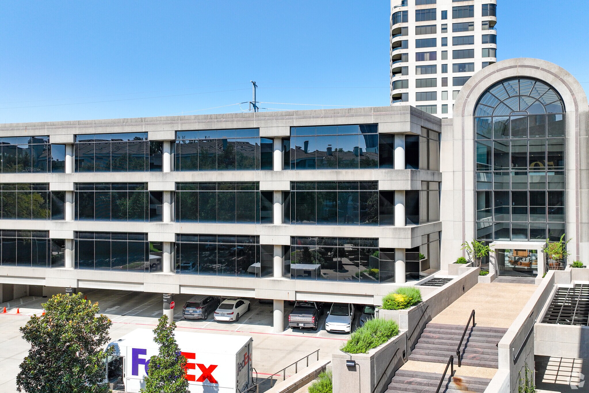 3535 Travis St, Dallas, TX for lease Primary Photo- Image 1 of 5