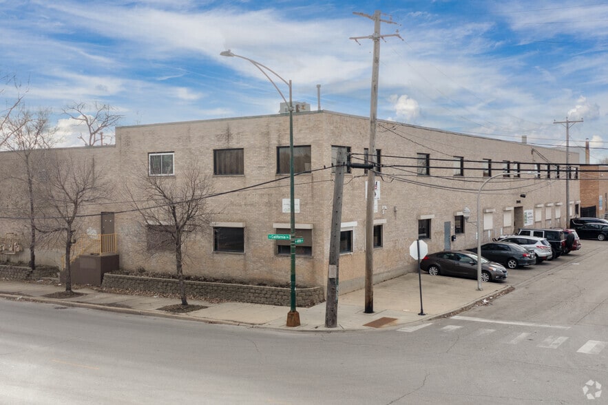 2845 W 48th Pl, Chicago, IL for lease - Primary Photo - Image 1 of 14