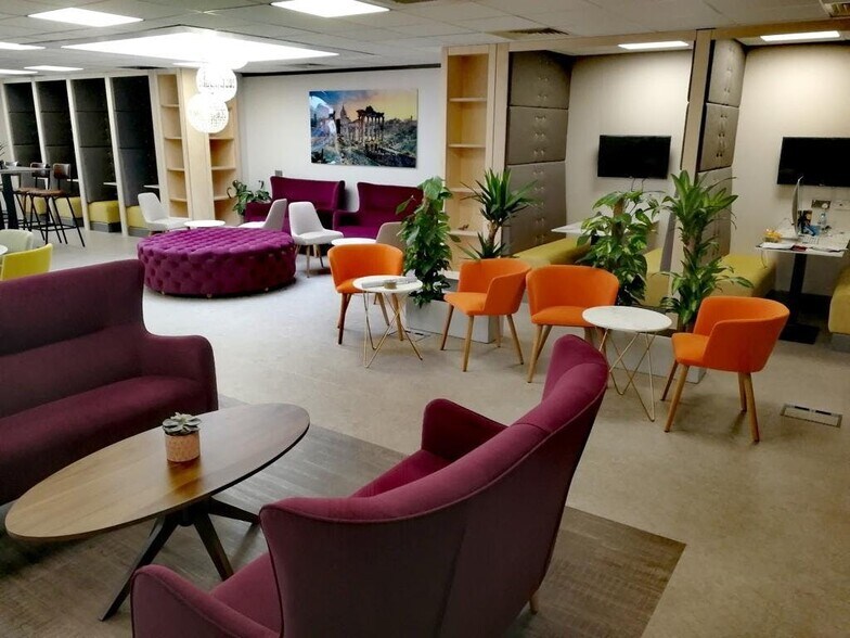 Eddystone Rd, Southampton, SO40 3SA Phoenix Centre