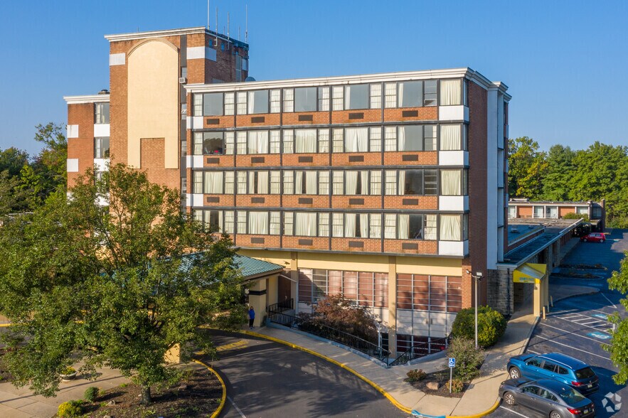 625 Quentin Rd, Lebanon, PA 17042