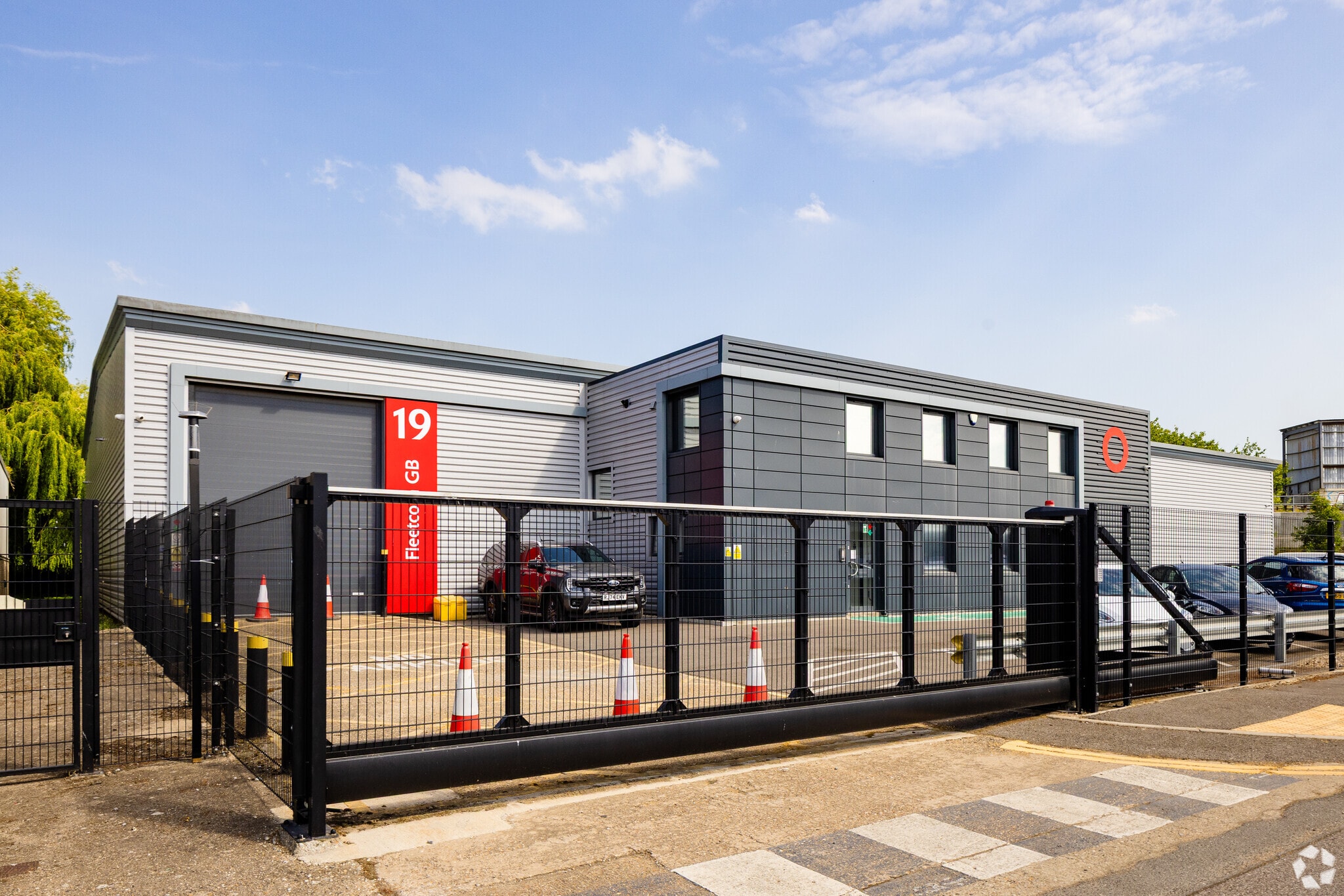 Fairway Dr, Greenford for sale Primary Photo- Image 1 of 1