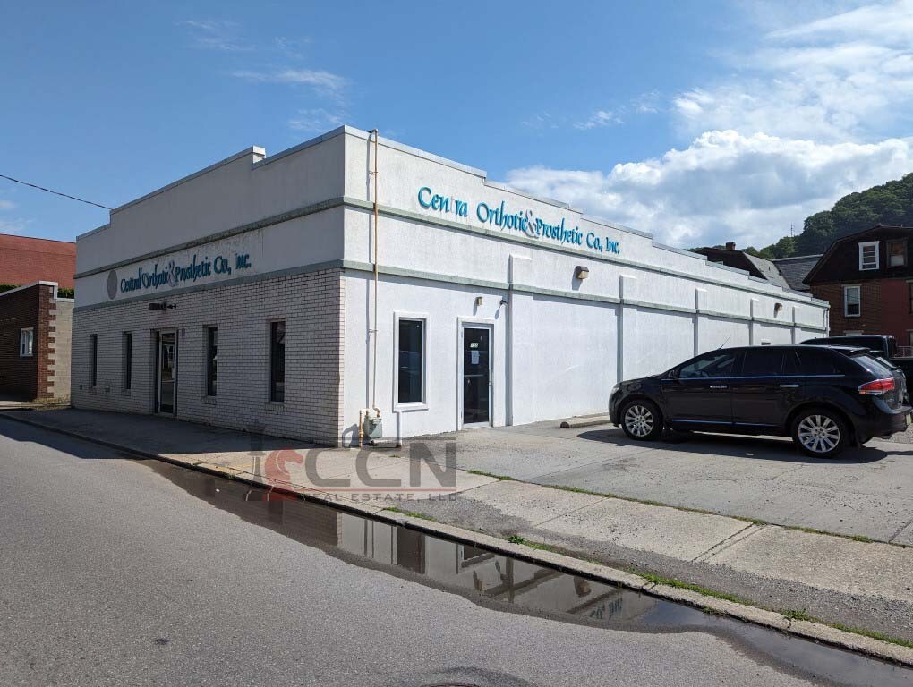 725 Franklin St, Johnstown, PA 15901