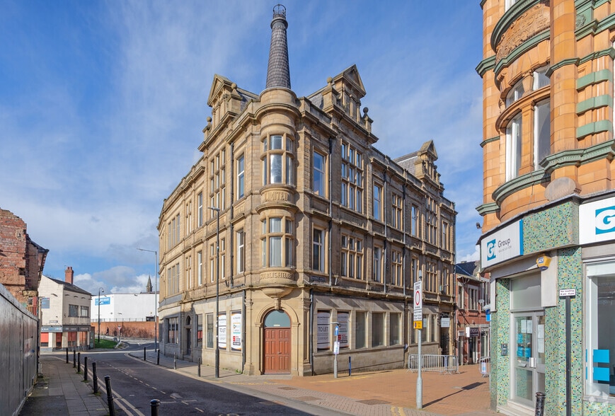 Market St, Barnsley for lease - Primary Photo - Image 1 of 16