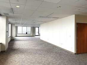 1 S Main St, Dayton, OH for lease Interior Photo- Image 2 of 3