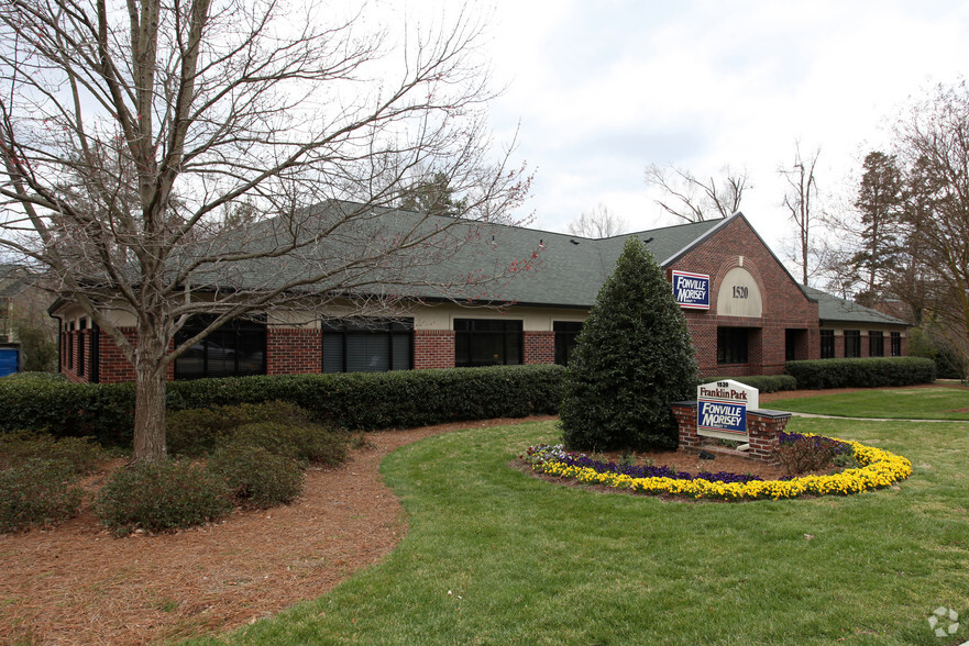 1516 E Franklin St, Chapel Hill, NC for lease - Building Photo - Image 2 of 7