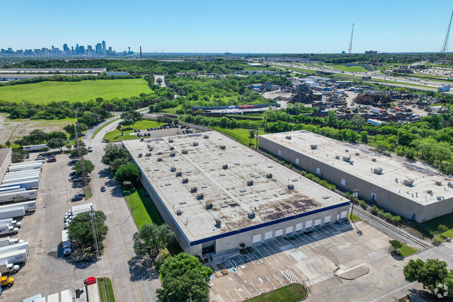 3510 Pipestone Rd, Dallas, TX for lease - Building Photo - Image 1 of 25