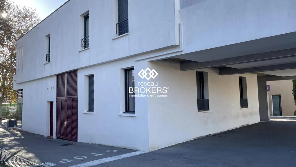 Office in Candillargues for lease - Building Photo - Image 3 of 3