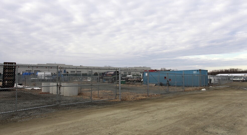 9150 Mike Garcia Dr, Manassas, VA for lease - Building Photo - Image 1 of 3