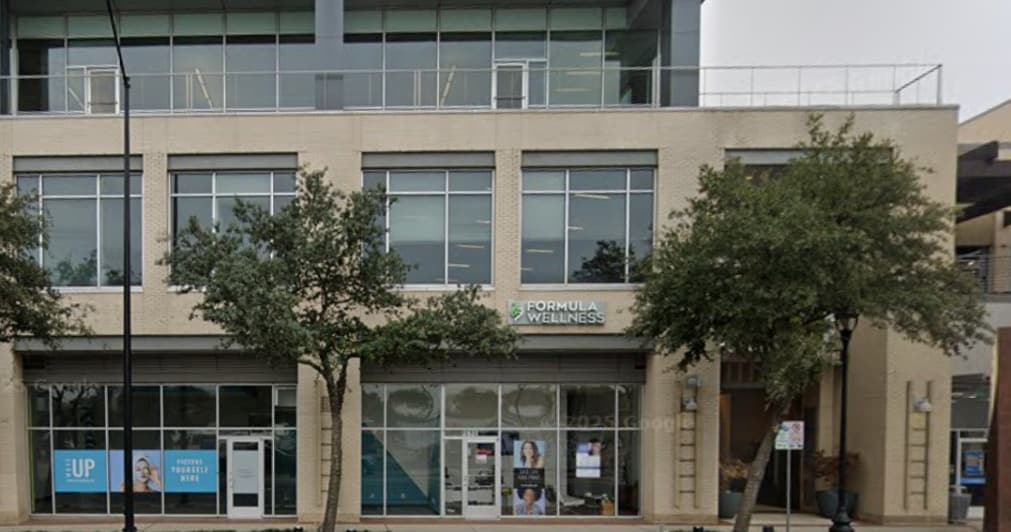2821 W 7th St, Fort Worth, TX for lease Building Photo- Image 1 of 4