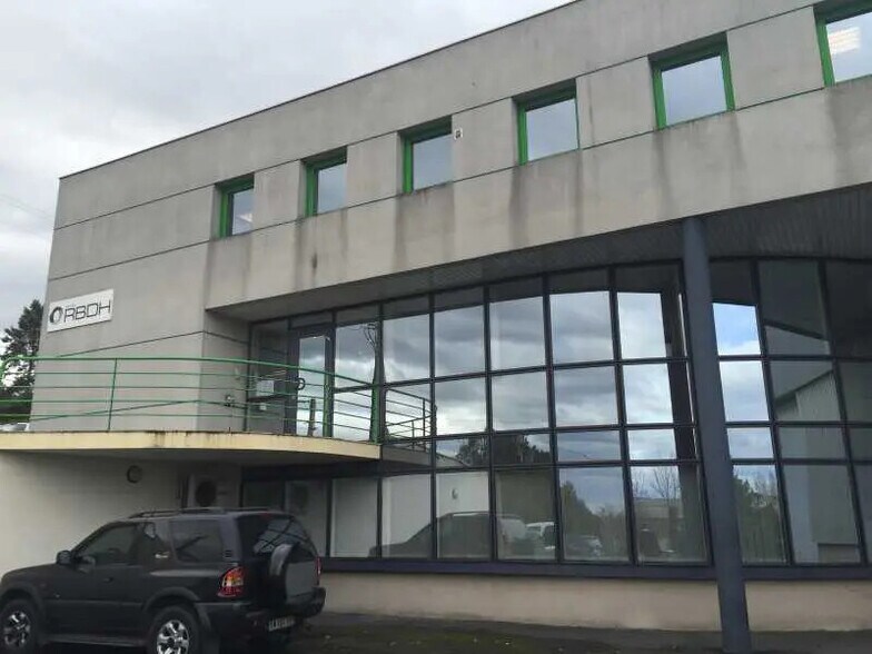 Office in Jassans-Riottier for lease - Building Photo - Image 3 of 3