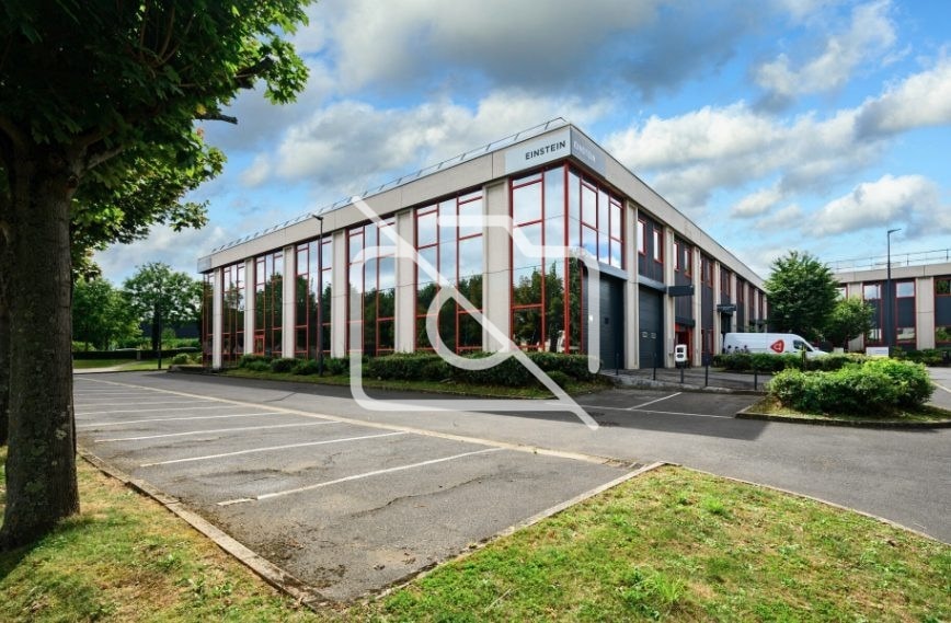 Flex in Antony for lease Building Photo- Image 1 of 4