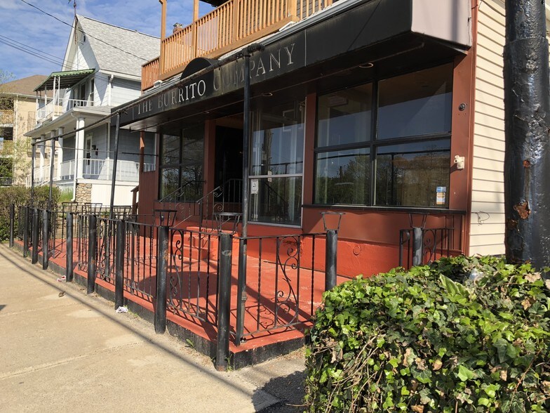 104 Cass Ave, Woonsocket, RI for sale - Building Photo - Image 1 of 1