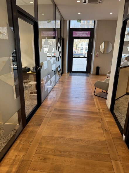 28 Allée De Tourny, Bordeaux for lease - Lobby - Image 3 of 6