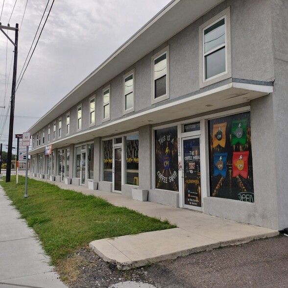 1112-1118 Morgan Ave, Corpus Christi, TX for lease - Building Photo - Image 1 of 7