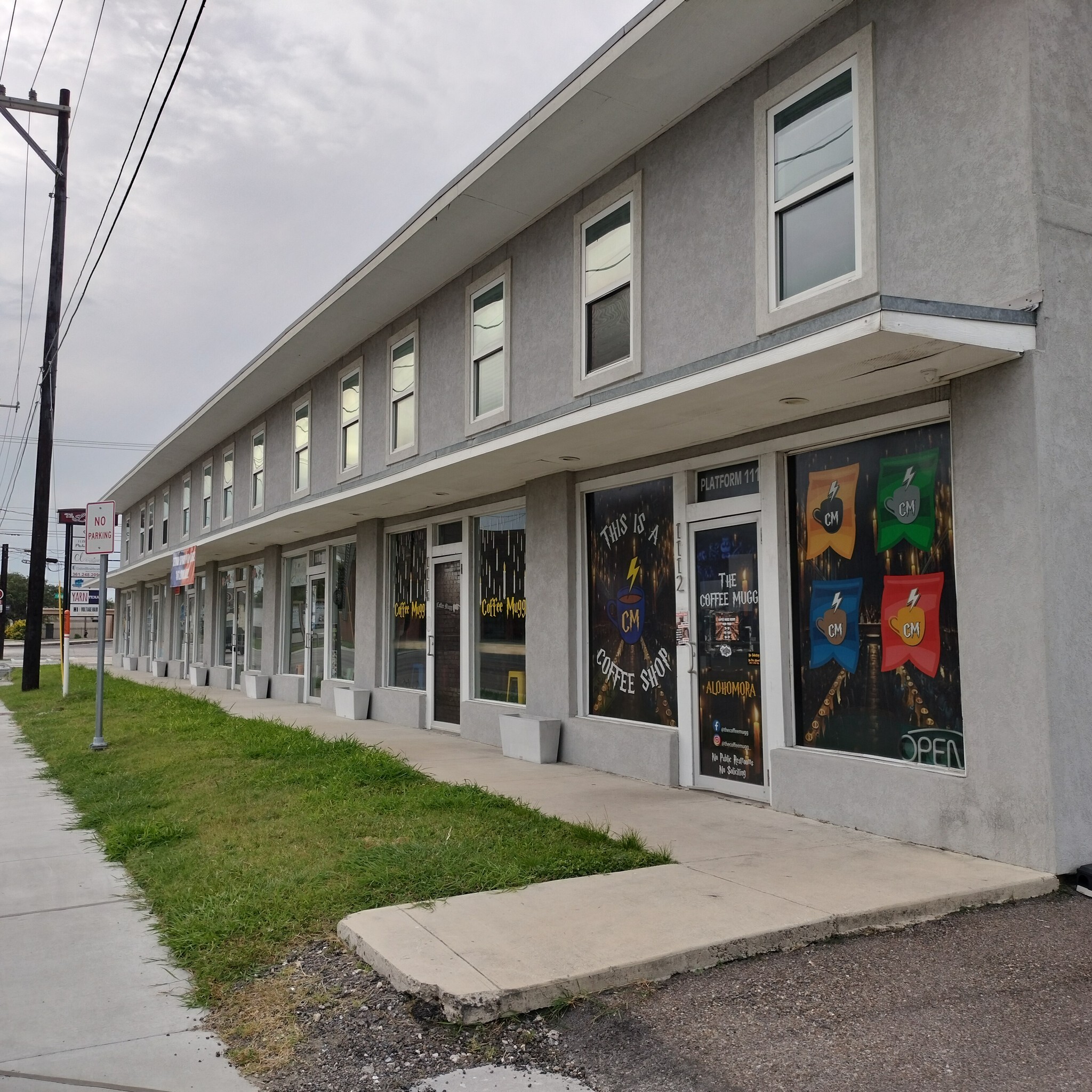 1112-1118 Morgan Ave, Corpus Christi, TX for lease Building Photo- Image 1 of 8