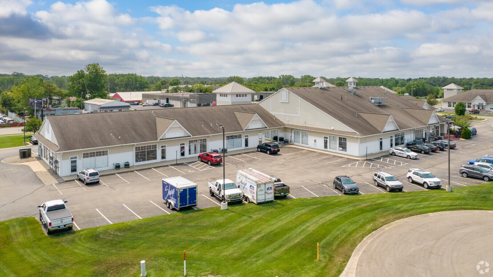 11539 E Lakewood Blvd, Holland, MI 49424