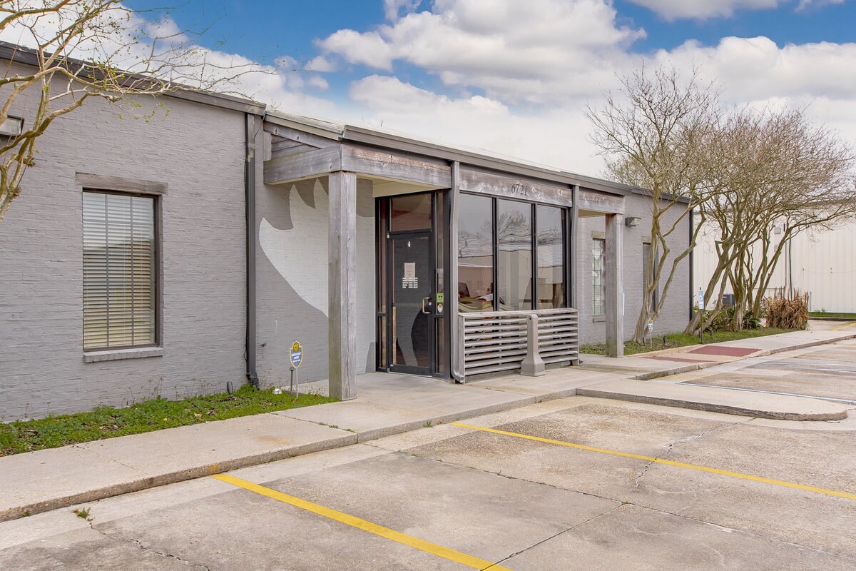 6721 Exchequer Dr, Baton Rouge, LA 70809