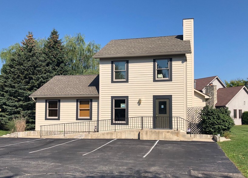 7319 E 116th St, Fishers, IN 46038