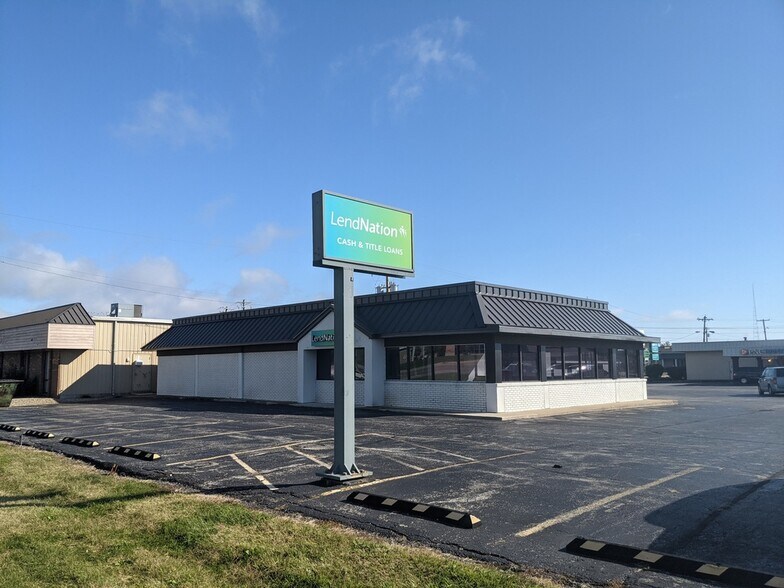 2900 N Water St, Decatur, IL for sale - Building Photo - Image 1 of 1