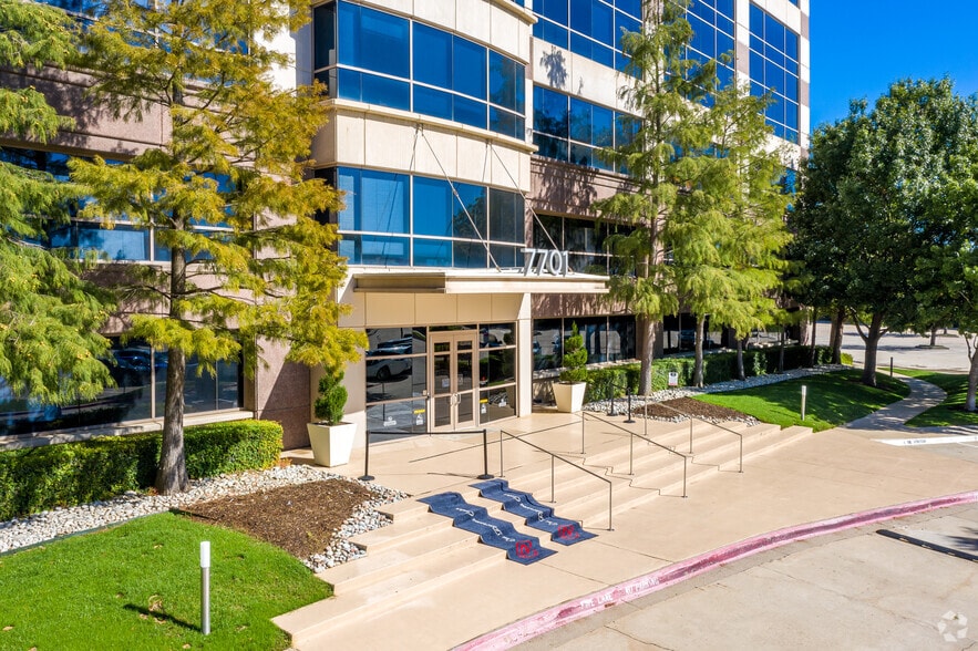 7701 Las Colinas Rdg, Irving, TX for lease - Building Photo - Image 3 of 5