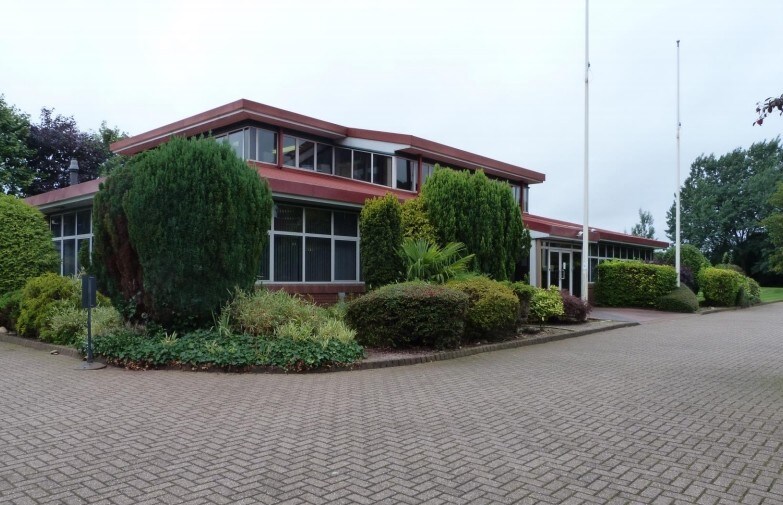 Diamond Way, Stone for sale - Primary Photo - Image 1 of 1