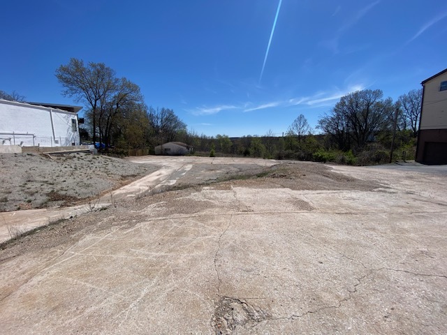 10802 W State Highway 76, Branson West, MO for lease - Primary Photo - Image 1 of 1