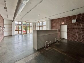 2235 E 6th St, Austin, TX for lease Interior Photo- Image 2 of 10