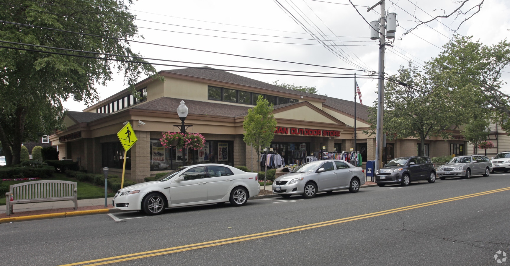 140170 Deer Park Ave, Babylon, NY 11702