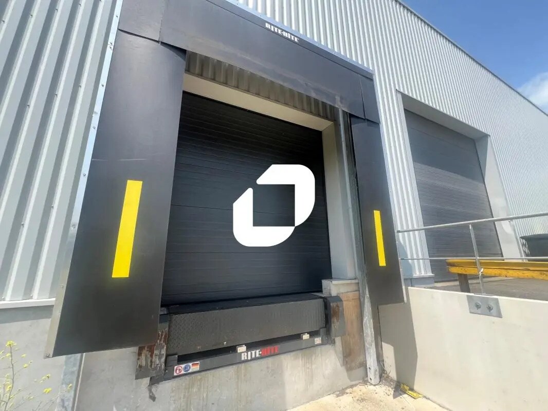 Flex in Sars-et-Rosières for lease Building Photo- Image 1 of 19