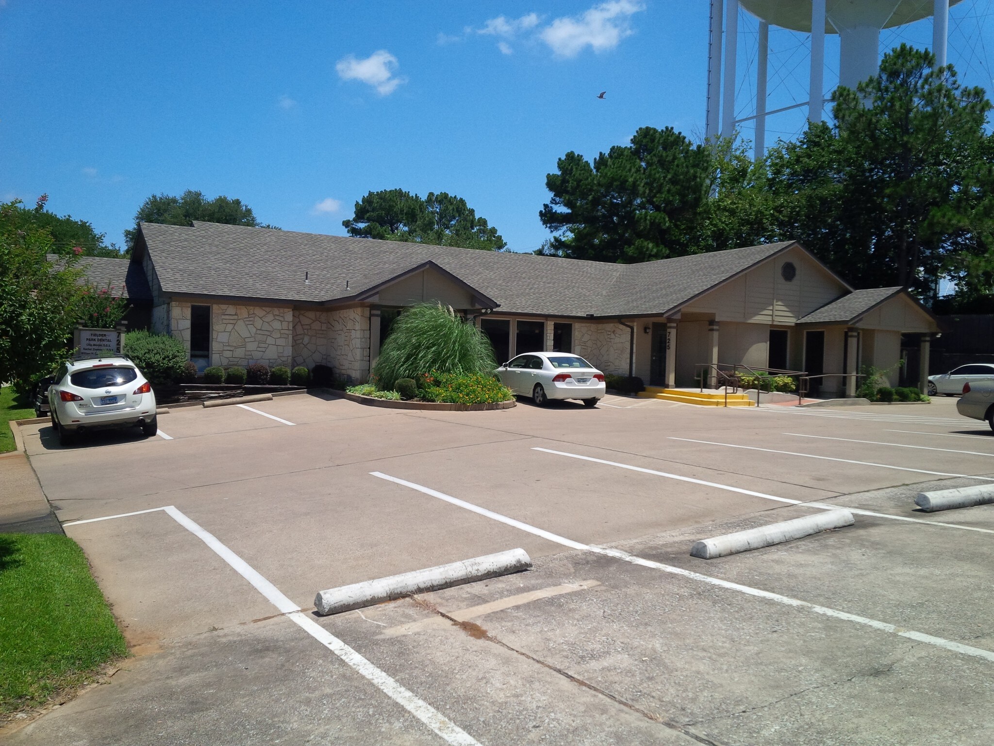 725 N Fielder Rd, Arlington, TX for sale Building Photo- Image 1 of 1