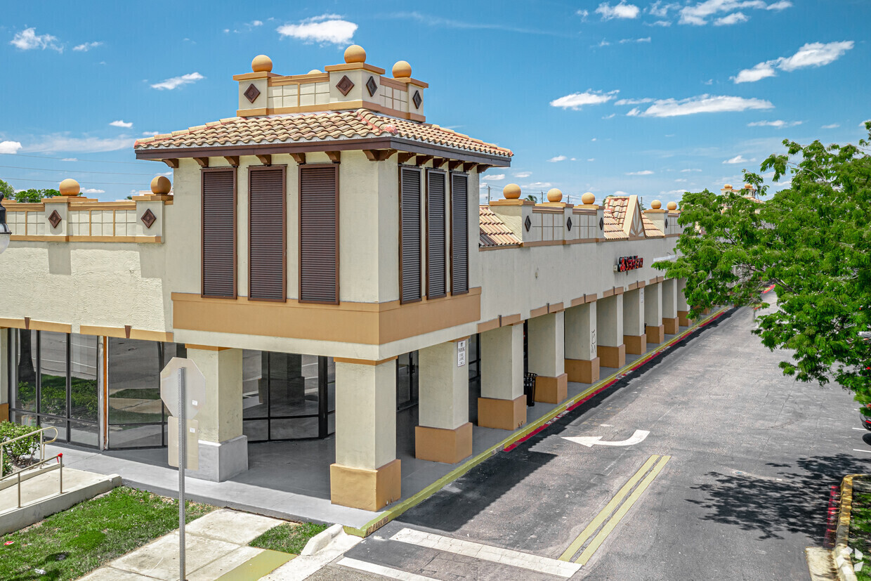 15-199 N State Road 7, Plantation, FL for lease Building Photo- Image 1 of 8