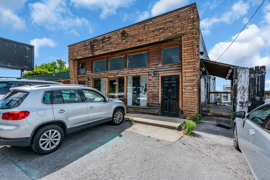 823 Woodland St, Nashville, TN for lease - Building Photo - Image 3 of 36