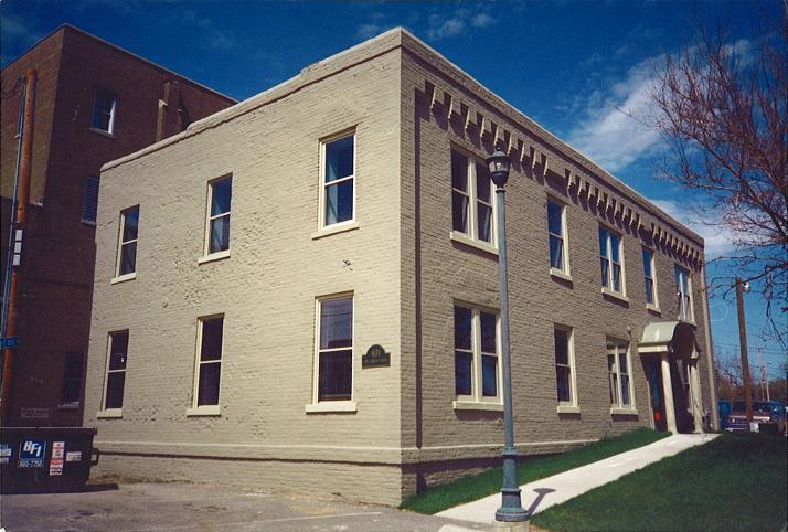 401-403 NE Jefferson Ave, Peoria, IL for lease - Building Photo - Image 2 of 5