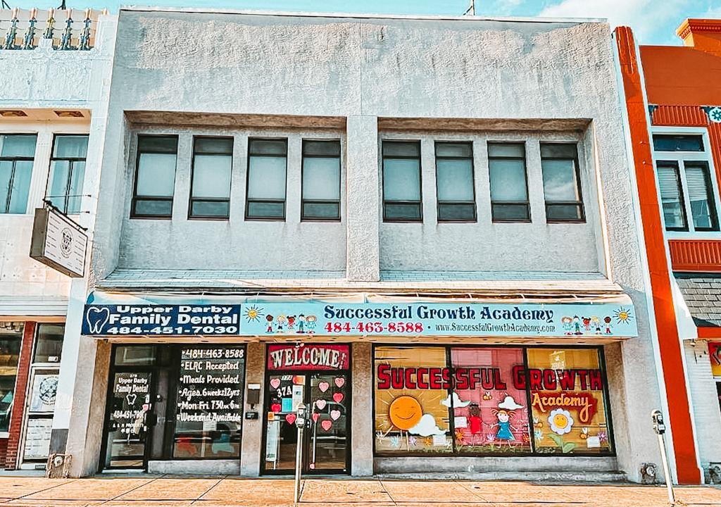 37 Garrett Rd, Upper Darby, PA 19082