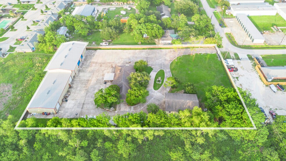 2701 Charles Ln, Sugar Land, TX for sale - Building Photo - Image 2 of 10