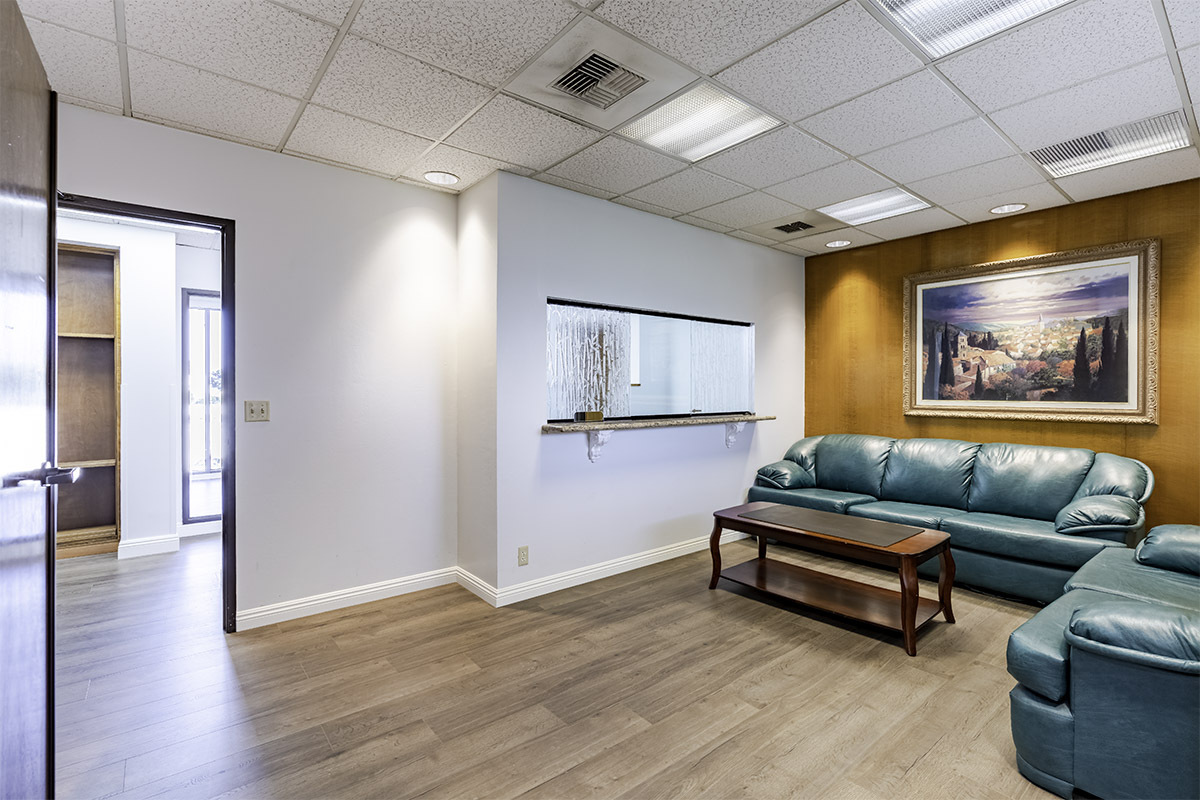 1500 Crenshaw Blvd, Torrance, CA for lease Interior Photo- Image 1 of 30