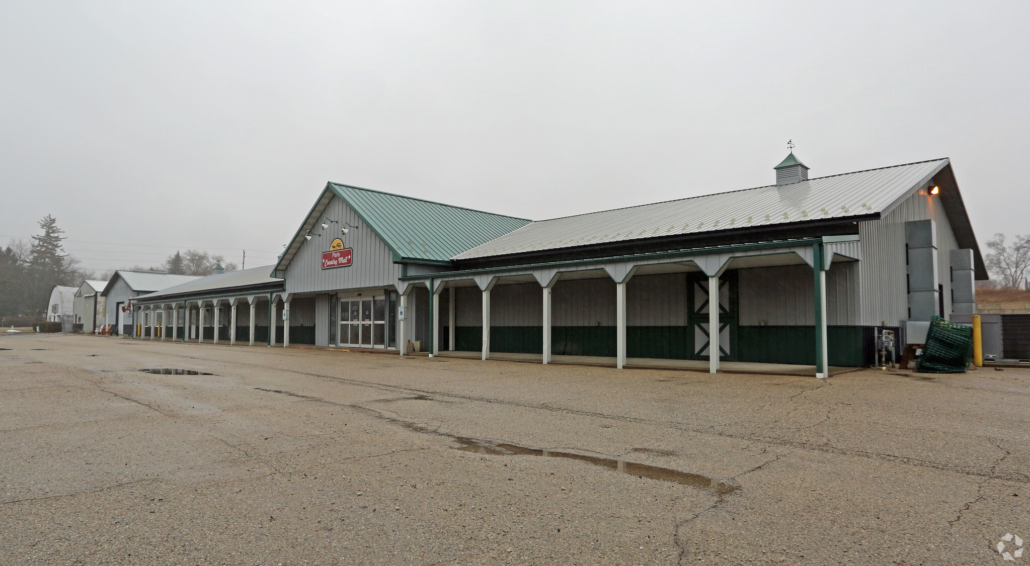 107 200th Ave, Union Grove, WI for sale Primary Photo- Image 1 of 1