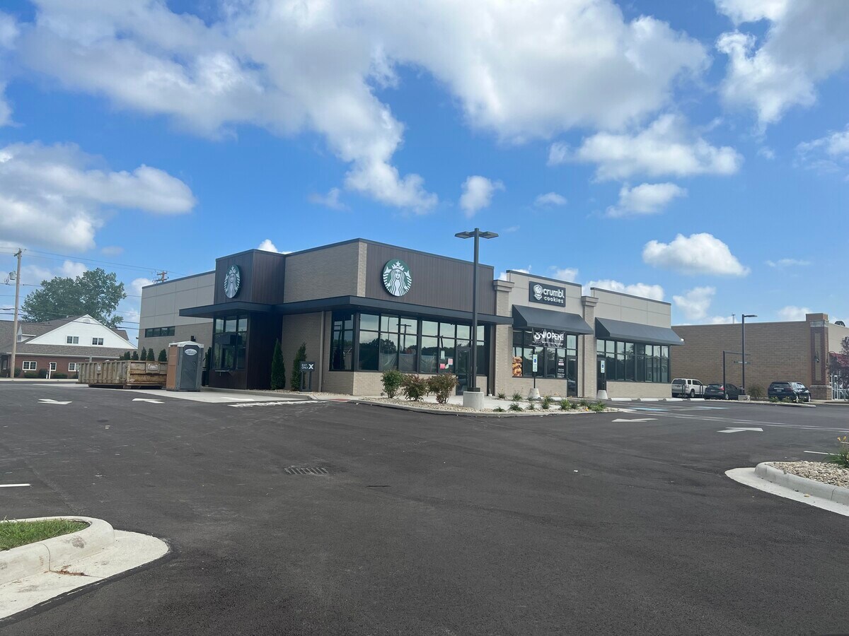 8000 Oak Point Rd, Lorain, OH 44053 Retail for Lease