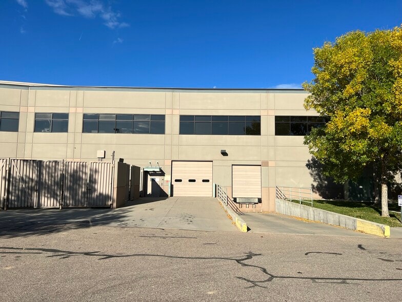 3760 Rocky Mountain Ave, Loveland, CO for lease - Building Photo - Image 3 of 7