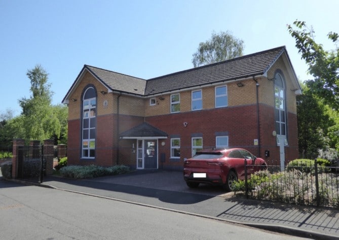 1 Station Ct, Cannock for sale Primary Photo- Image 1 of 1