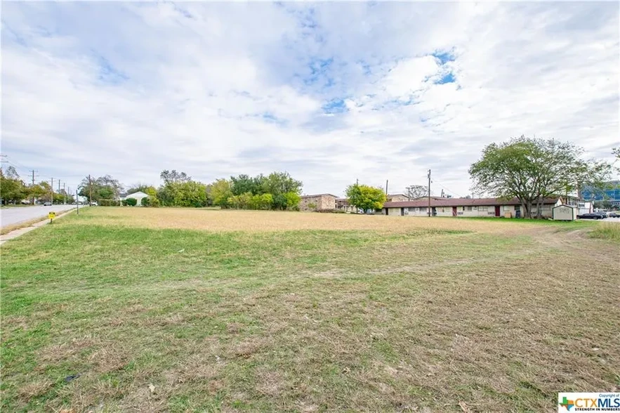 1913 S 5th St, Temple, TX for sale - Building Photo - Image 2 of 4