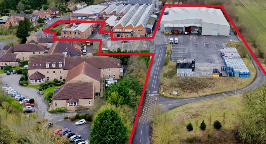 4 Stamford Bridge, Stamford Bridge for lease Aerial- Image 1 of 1