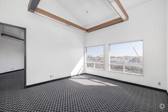 24404 S Vermont Ave, Harbor City, CA for lease Interior Photo- Image 2 of 3