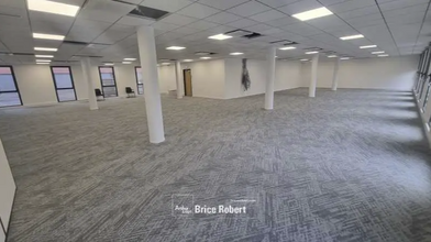 Office in Caluire-et-Cuire for lease Construction Photo- Image 2 of 14