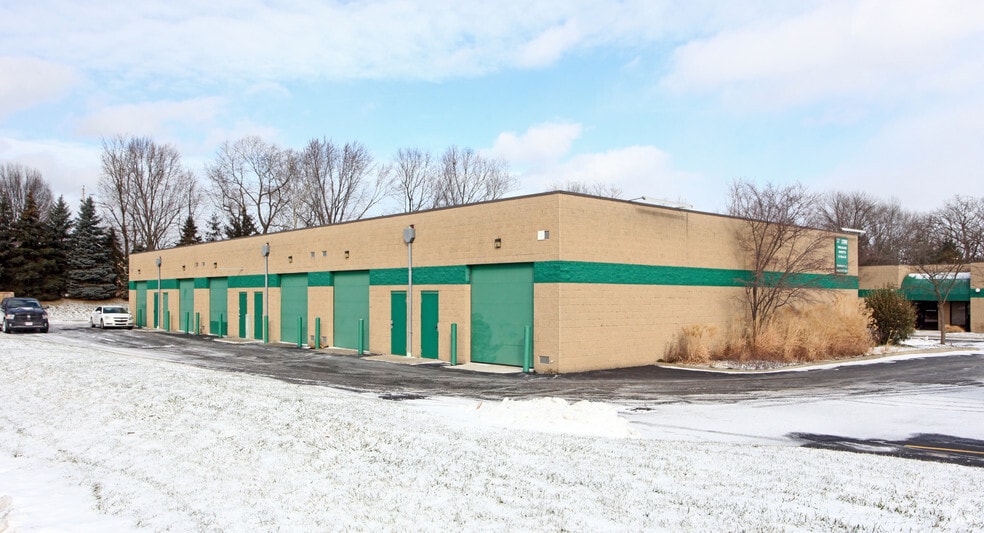 12960 Stonecreek Dr, Pickerington, OH for lease - Building Photo - Image 3 of 5